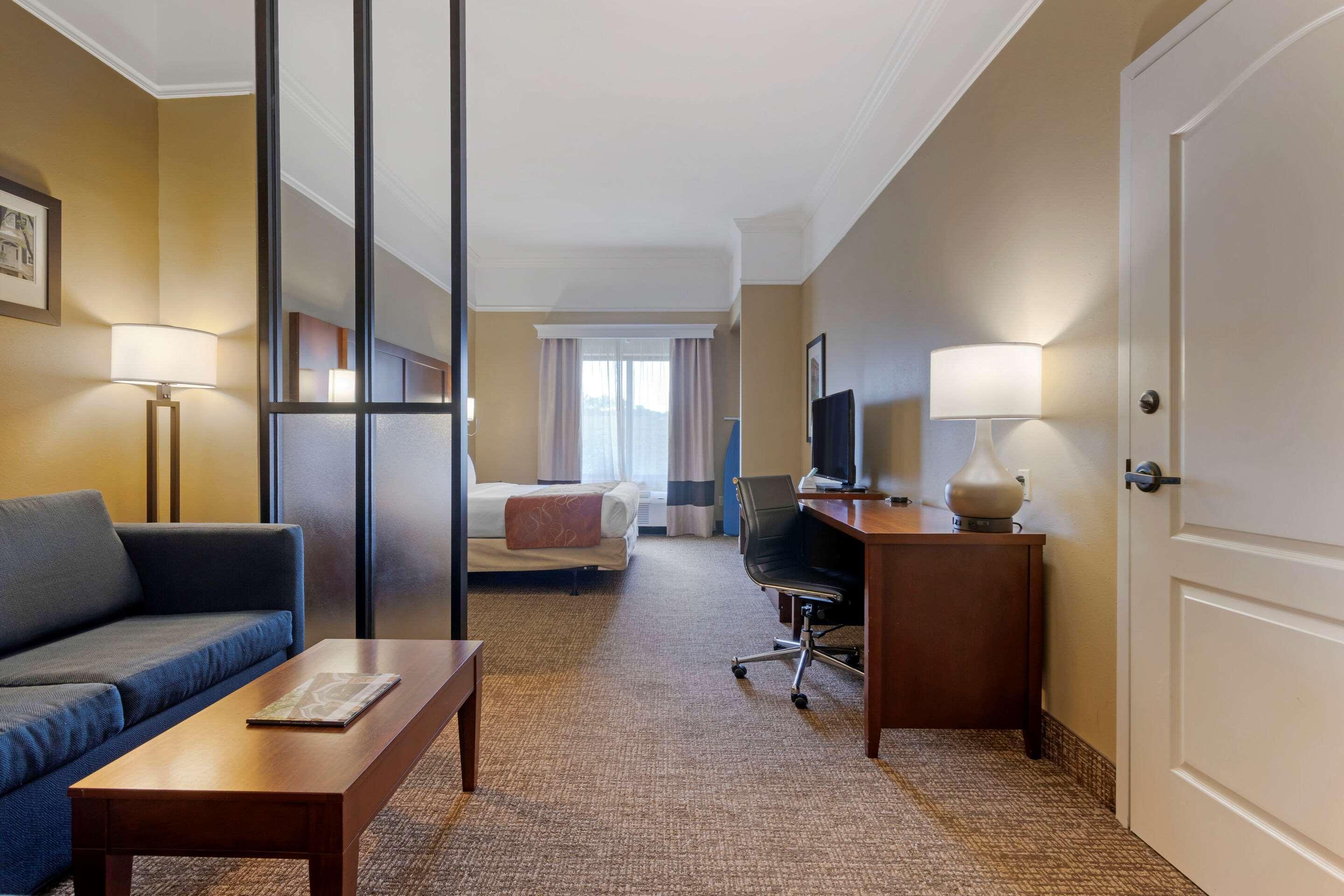 Comfort Suites Savannah North Port Wentworth Exteriör bild
