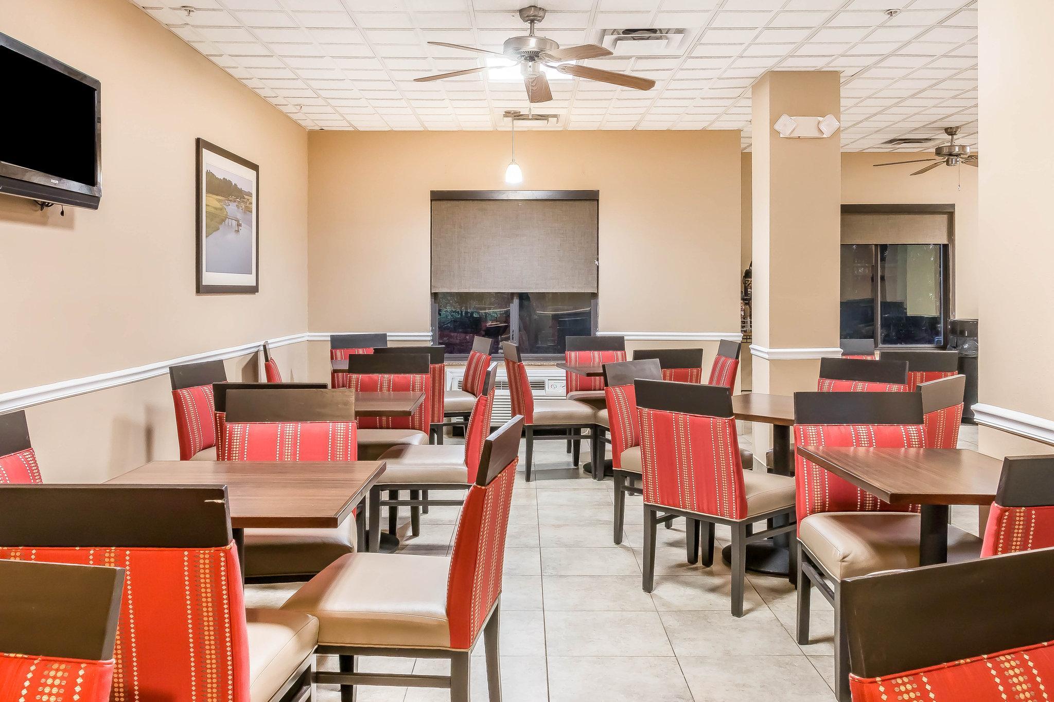 Comfort Suites Savannah North Port Wentworth Exteriör bild